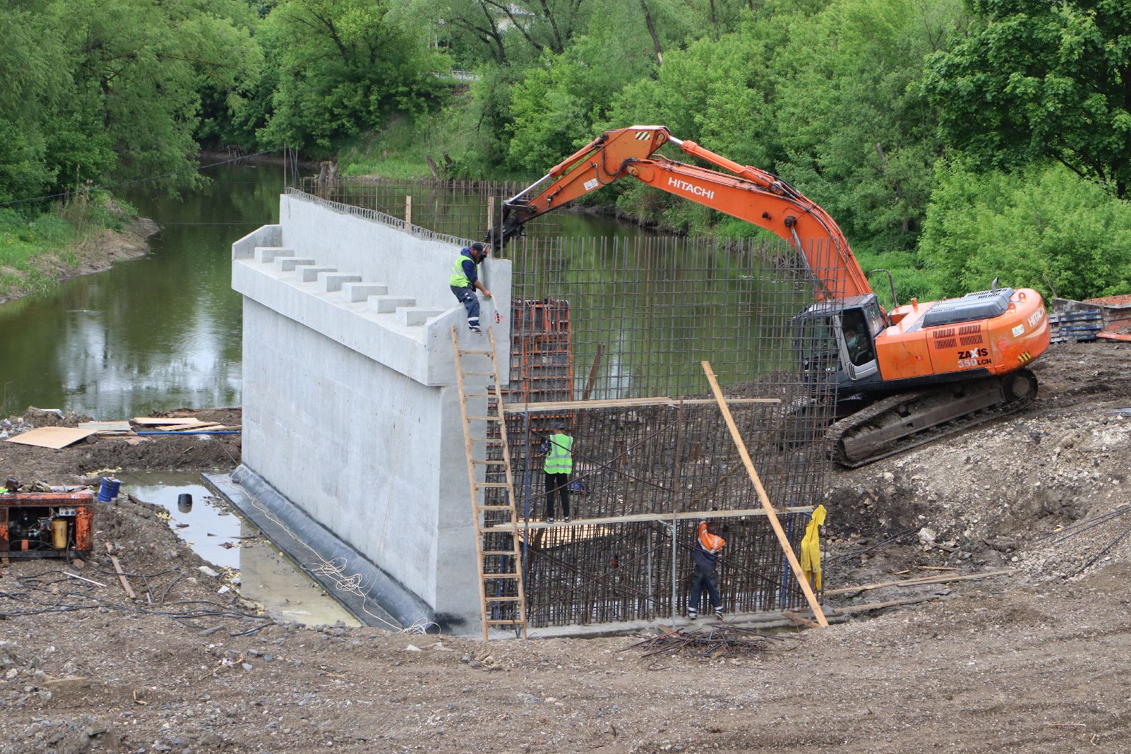Серебряные Пруды, мост