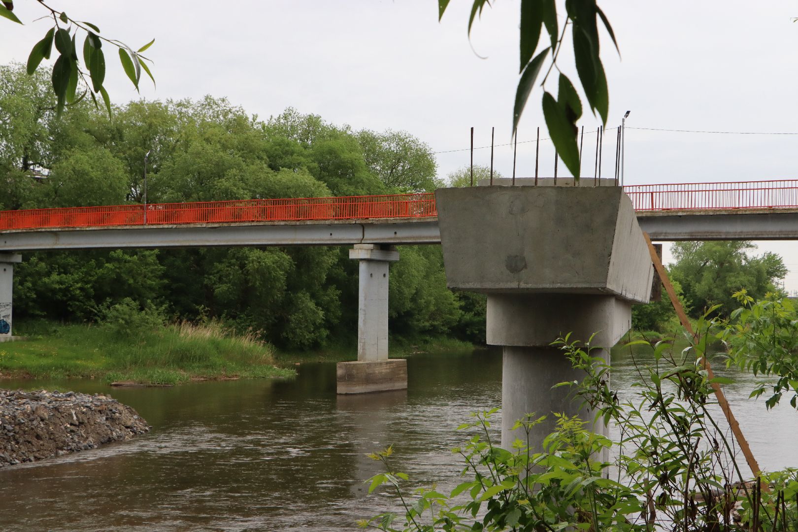 Серебряные Пруды, мост