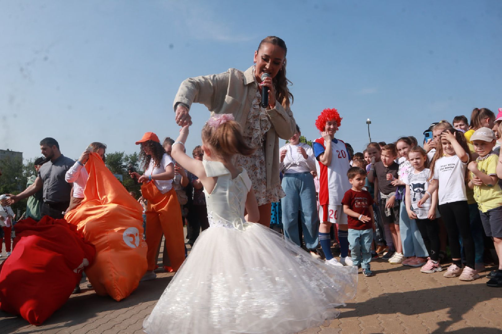 Пущино, волонтеры, День защиты детей, Ольга Бузова,