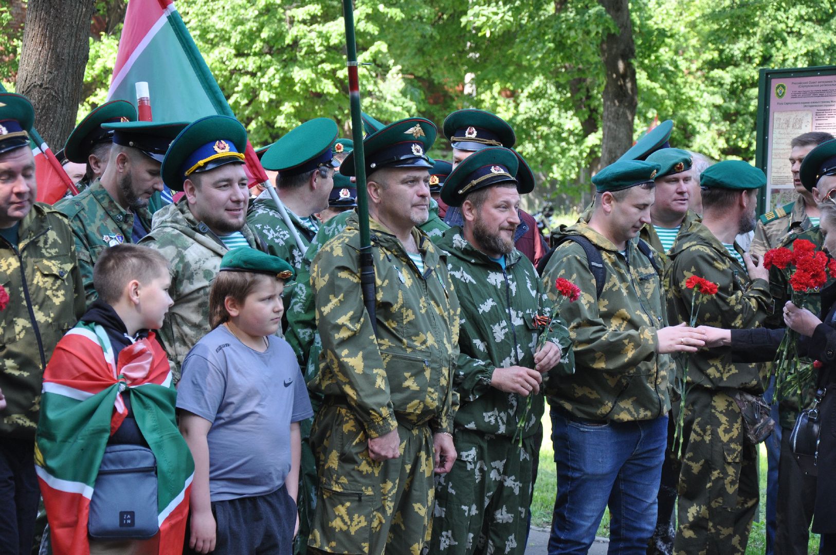 день пограничника, пограничники, серпухов, протвино, памятник пограничникам,