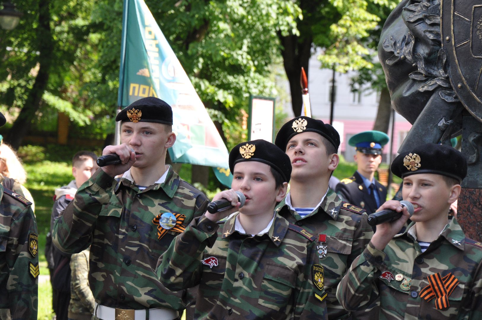 день пограничника, пограничники, серпухов, протвино, памятник пограничникам,