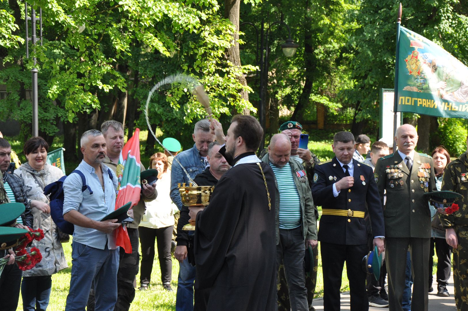 день пограничника, пограничники, серпухов, протвино, памятник пограничникам,