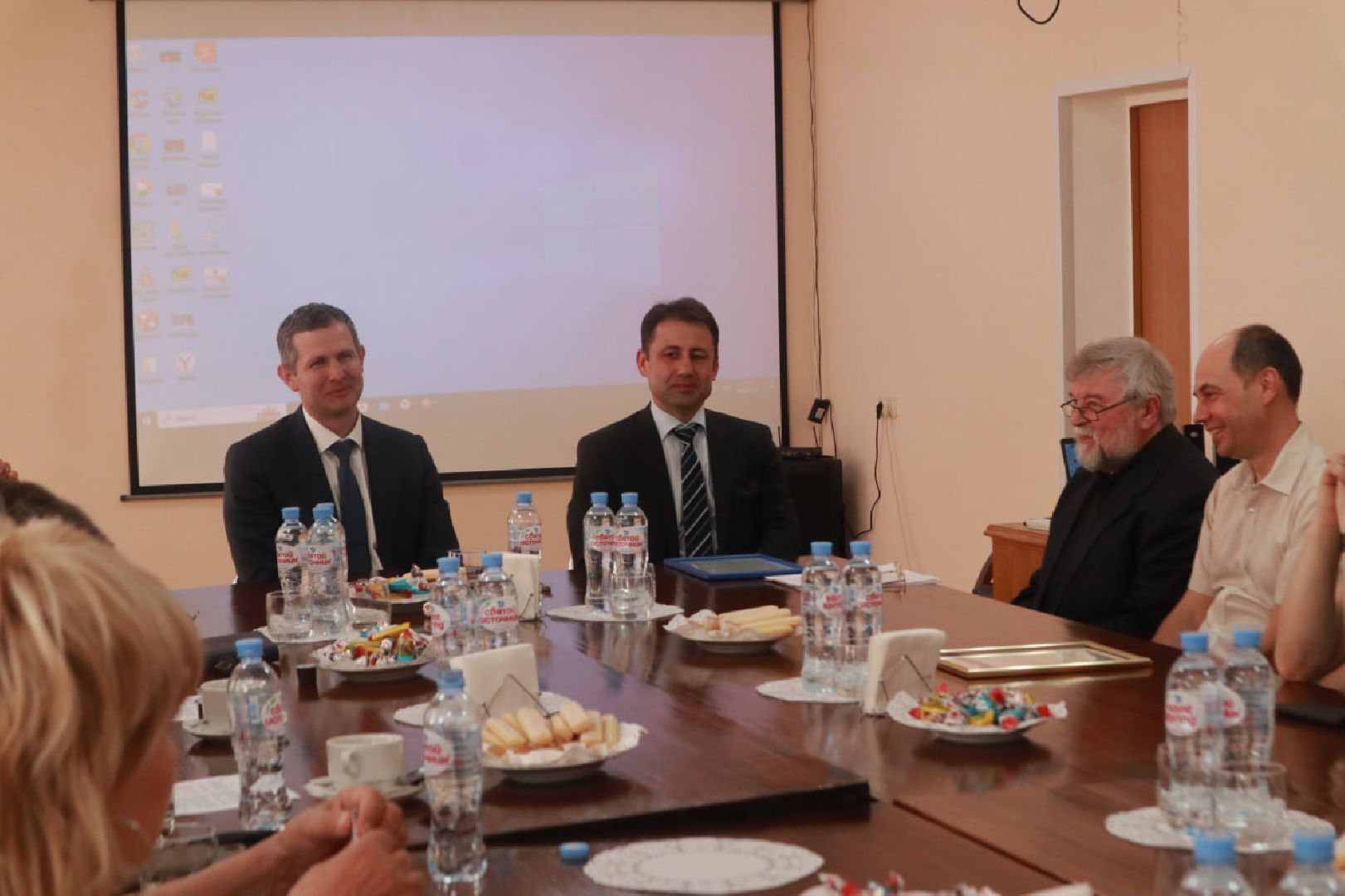 Пущино, экономика, бизнес