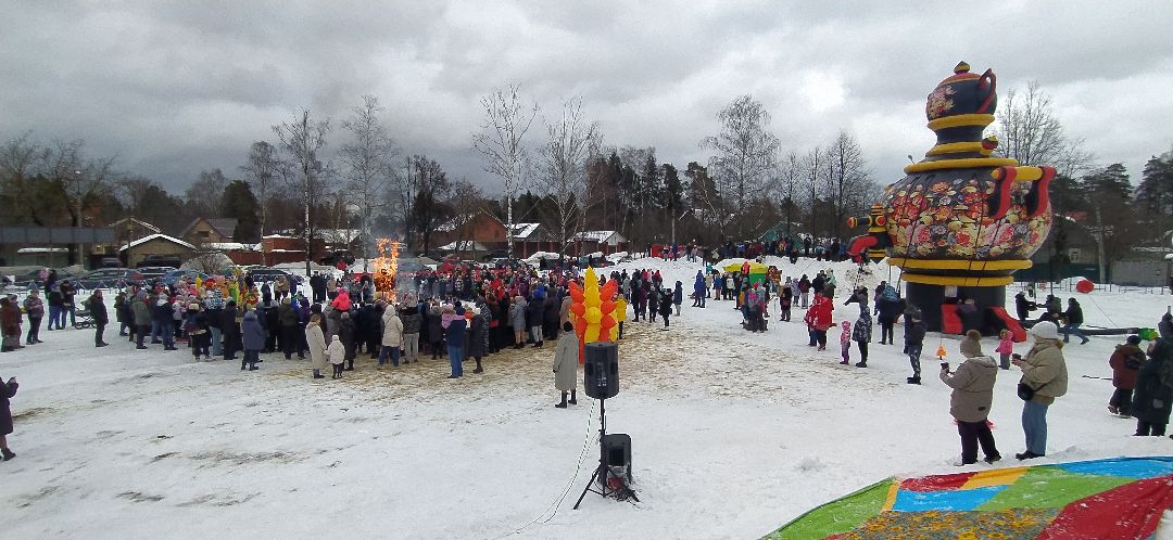 Масленица, гуляния, Щёлково, Загорянский, дрова, боулинг, матрёшки