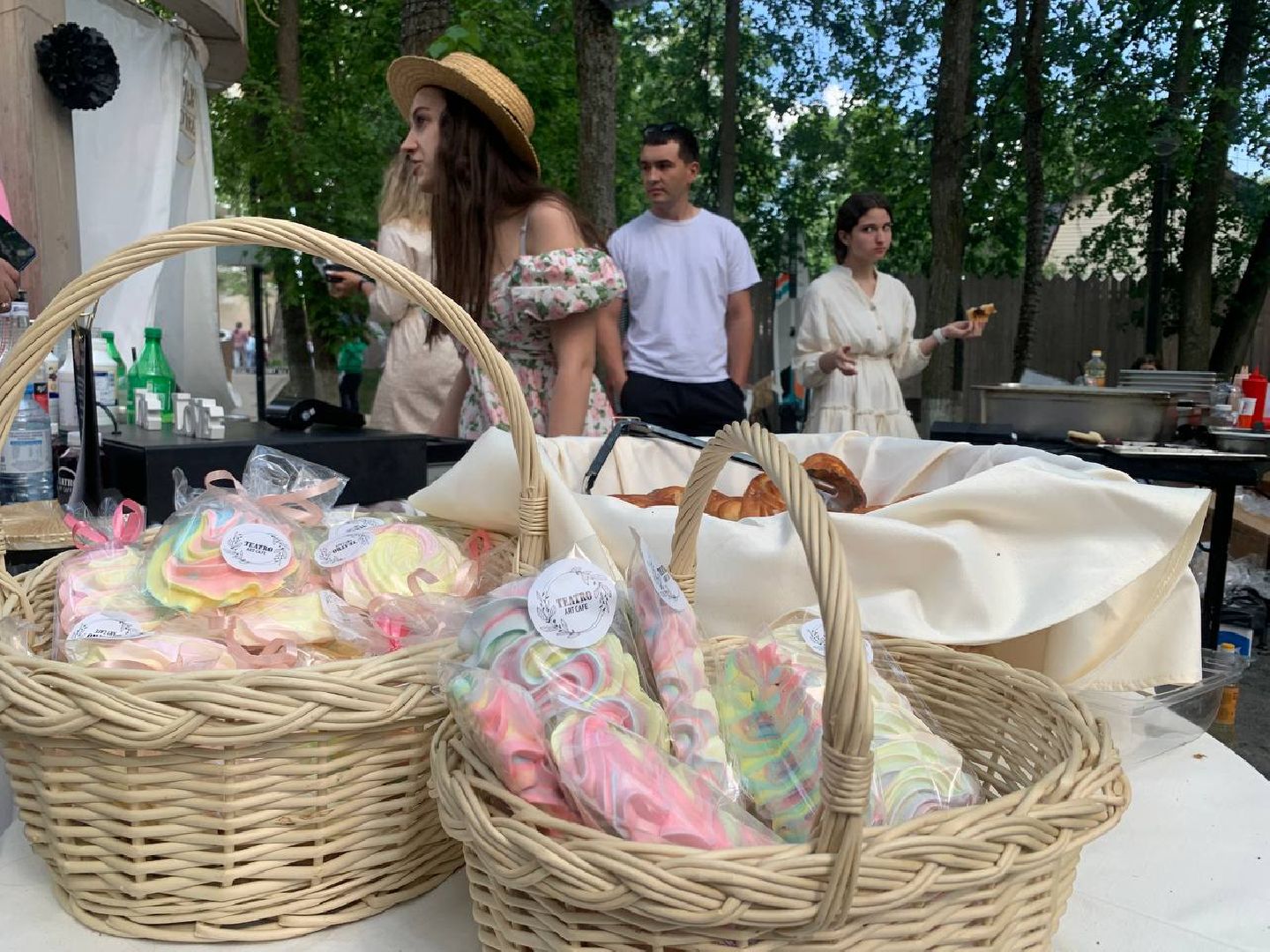 Звенигород, городской парк имени Чехова, фестиваль