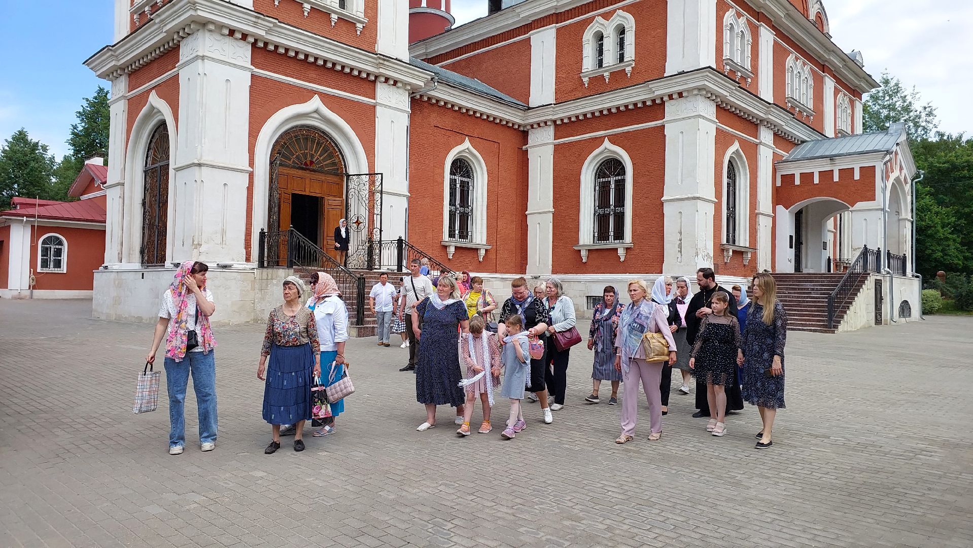 молебен, серпухов, сво, спецоперация, военные, храм, церковь,