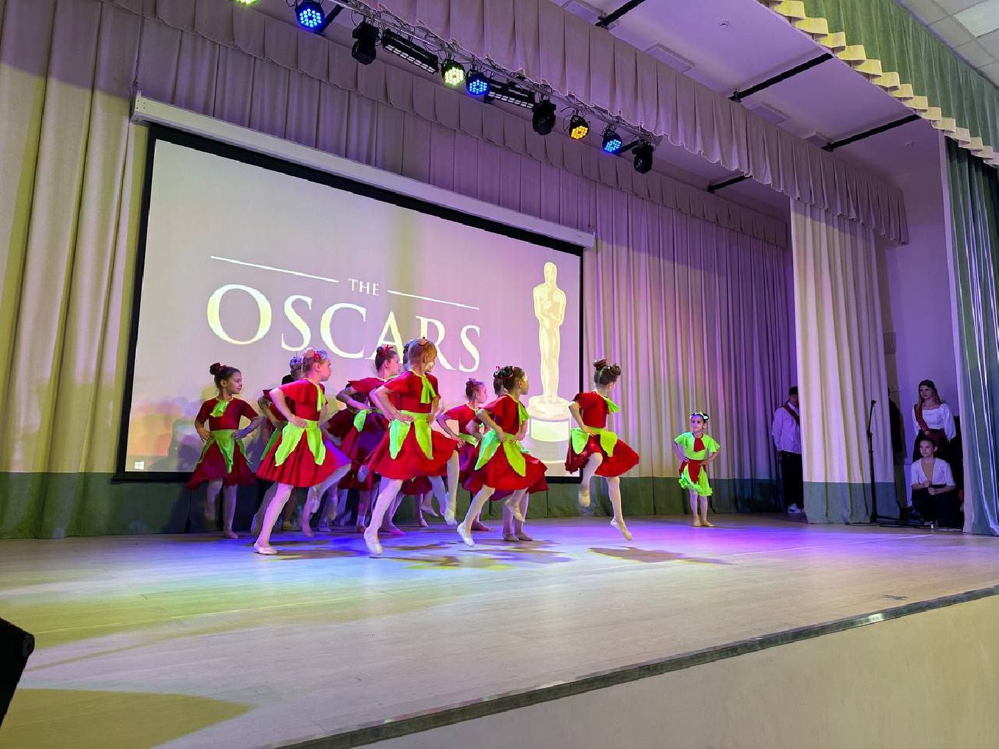 Можайск, Можайский городской округ, Подмосковье, последний звонок, школа, ЕГЭ, выпускники, образование