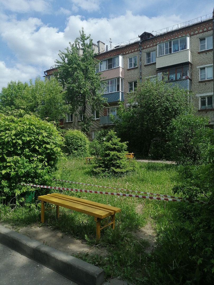 серпухов, двор, лавочки, скамейки, благоустройство, люки,