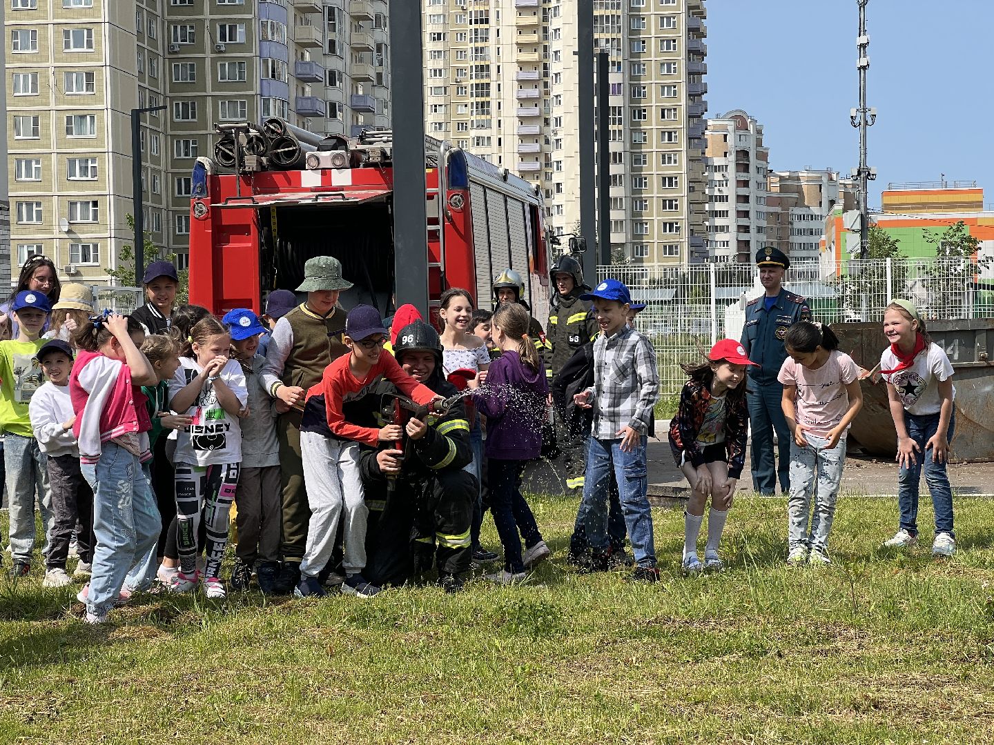 Химки, школьный лагерь, пожарные, МЧС, противопожарная безопасность