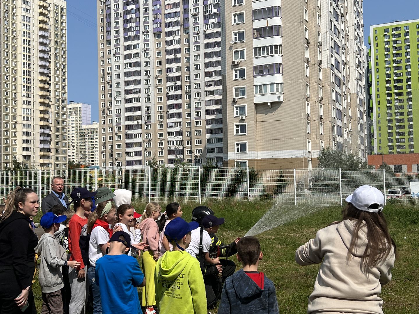 Химки, школьный лагерь, пожарные, МЧС, противопожарная безопасность