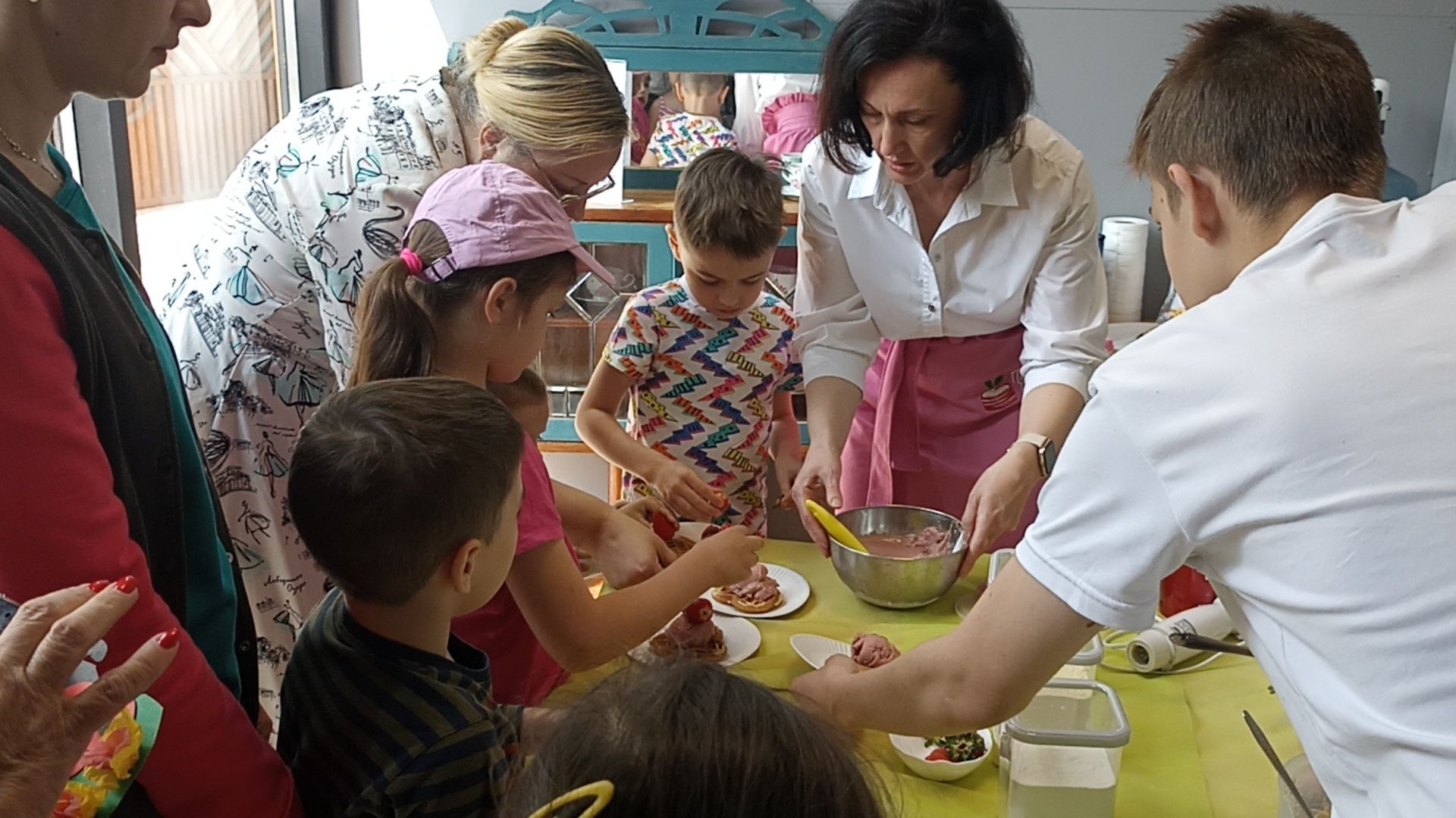 Серпухов, Подмосковье, дети, праздник, мороженое, лето