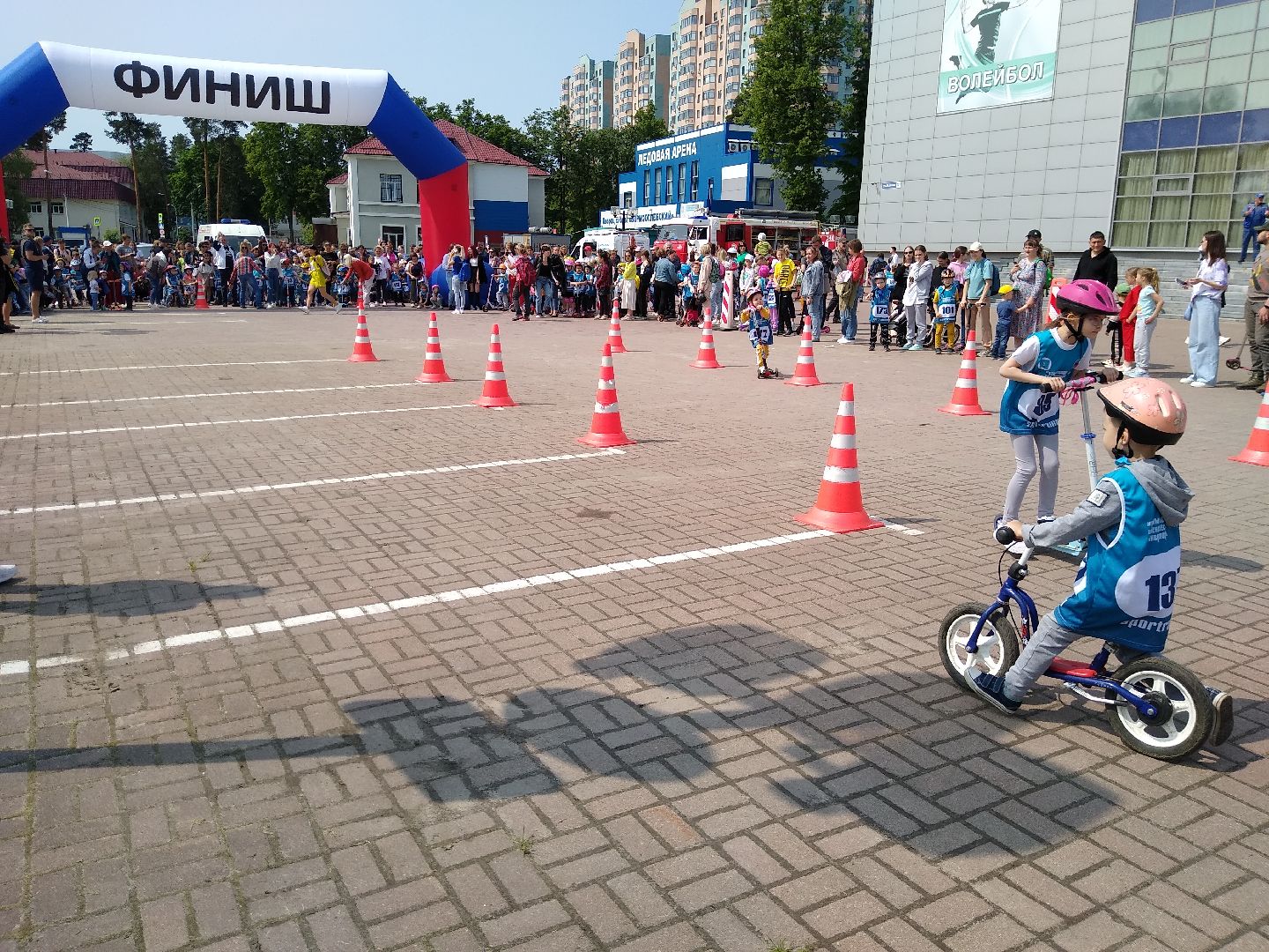 Раменское, спорт, детский заезд на беговелах и самокатах