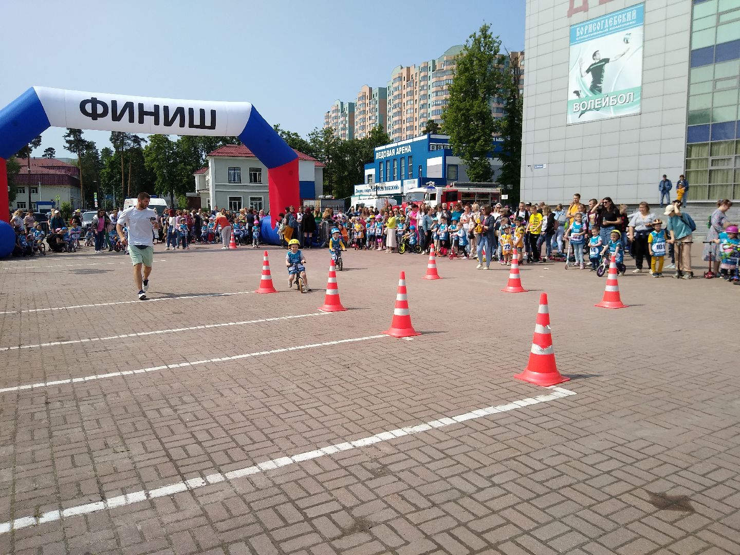 Раменское, спорт, детский заезд на беговелах и самокатах