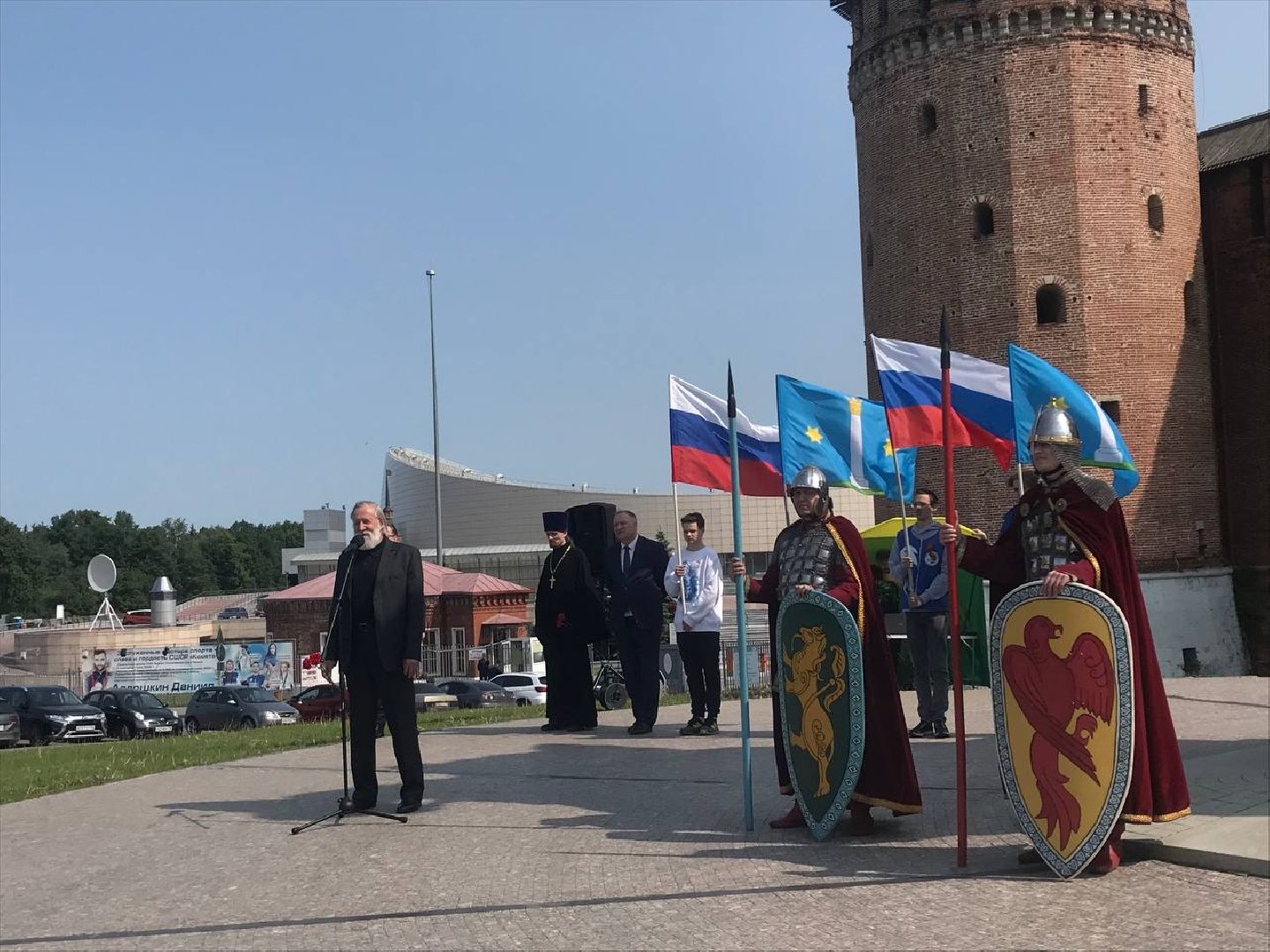 Коломна, Люди, Общество