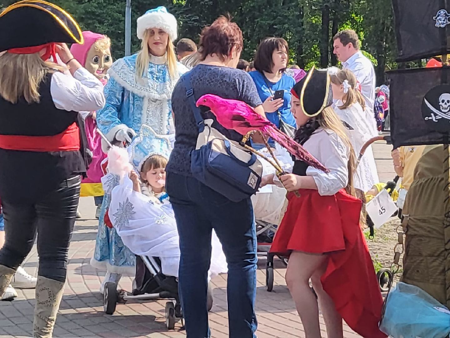 Химки, парад колясок, День защиты детей, фестиваль