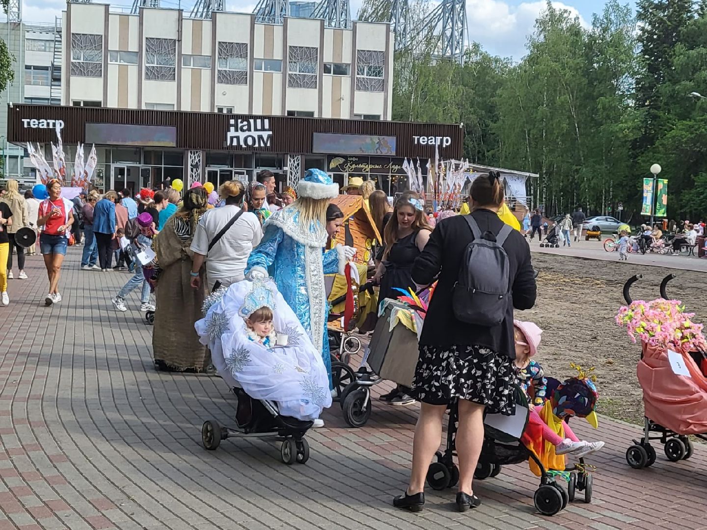 Химки, парад колясок, День защиты детей, фестиваль