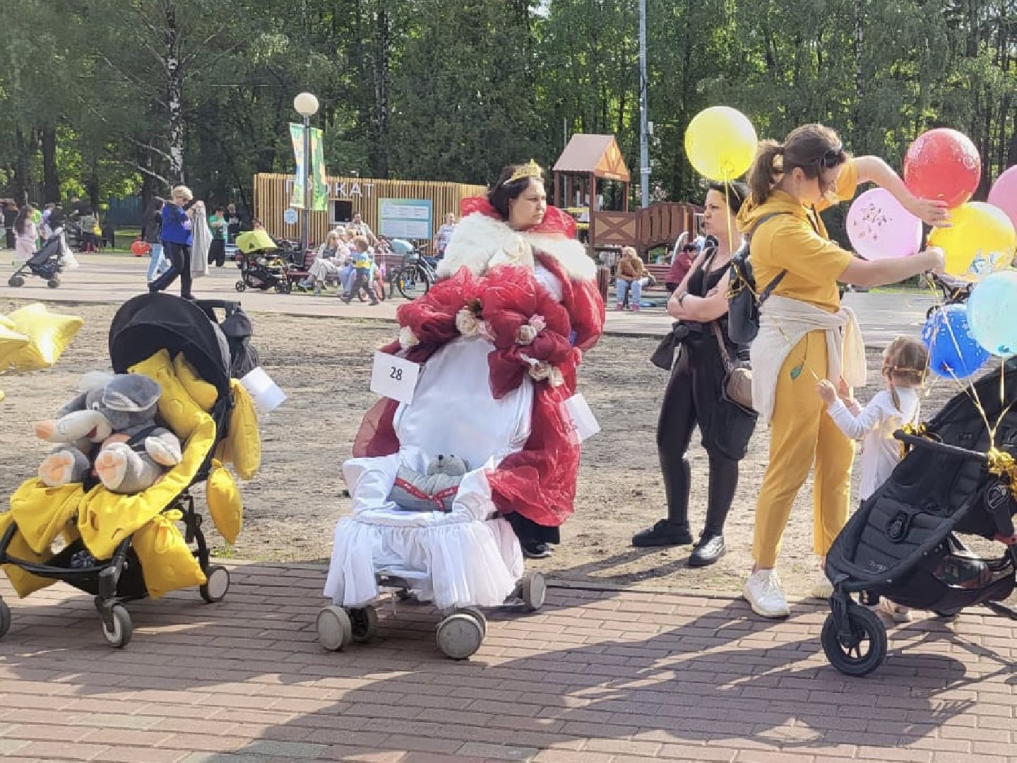 Химки, парад колясок, День защиты детей, фестиваль