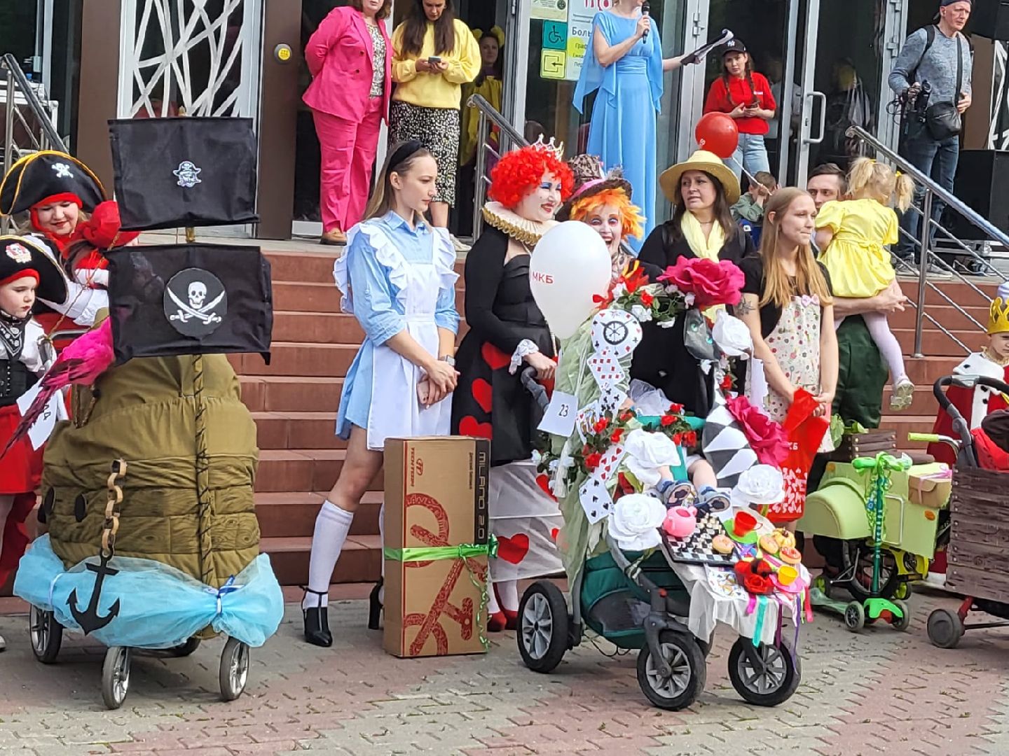 Химки, парад колясок, День защиты детей, фестиваль