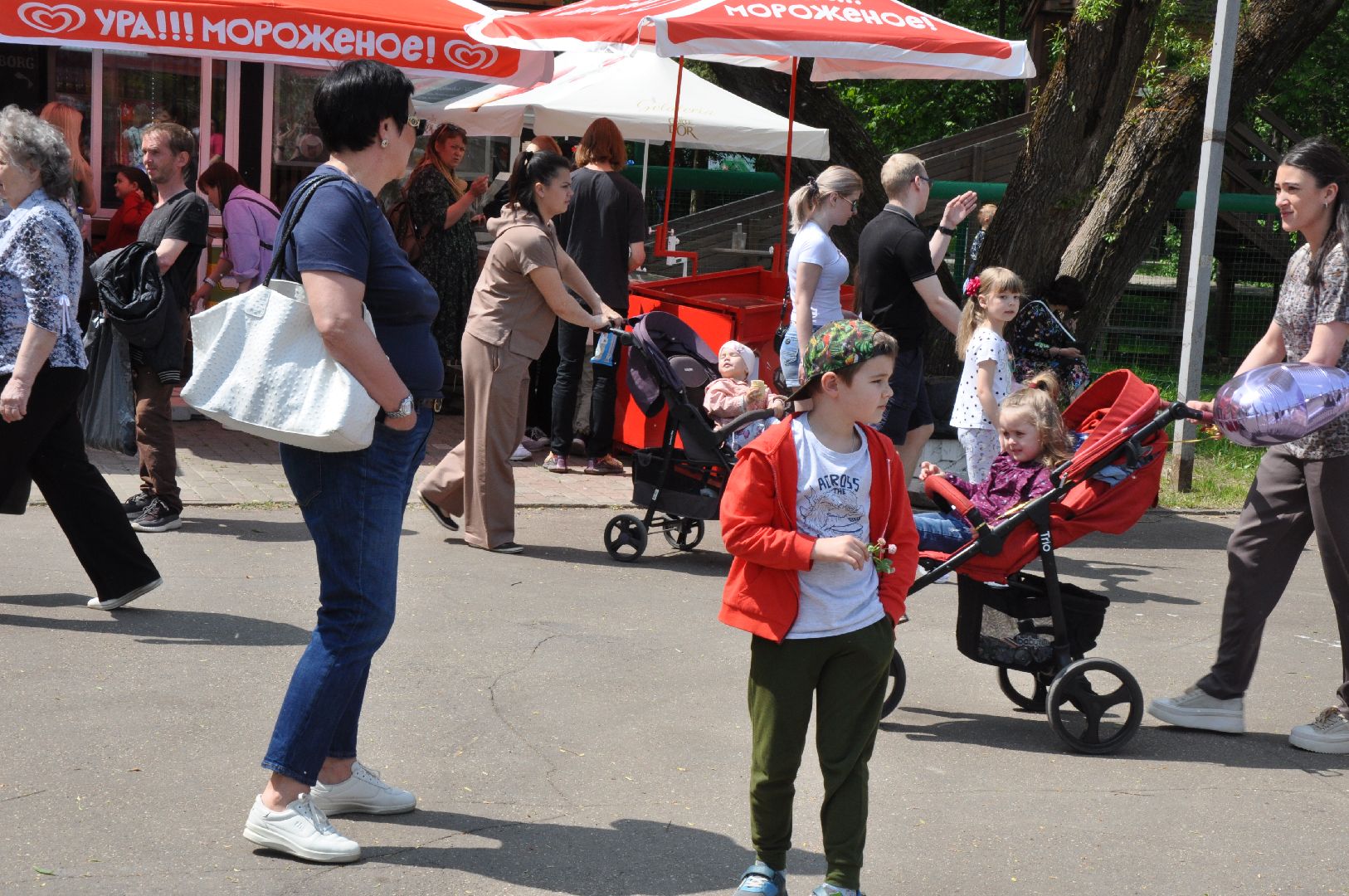 серпухов, праздник, парк, парк питомник, концерт, шоу,