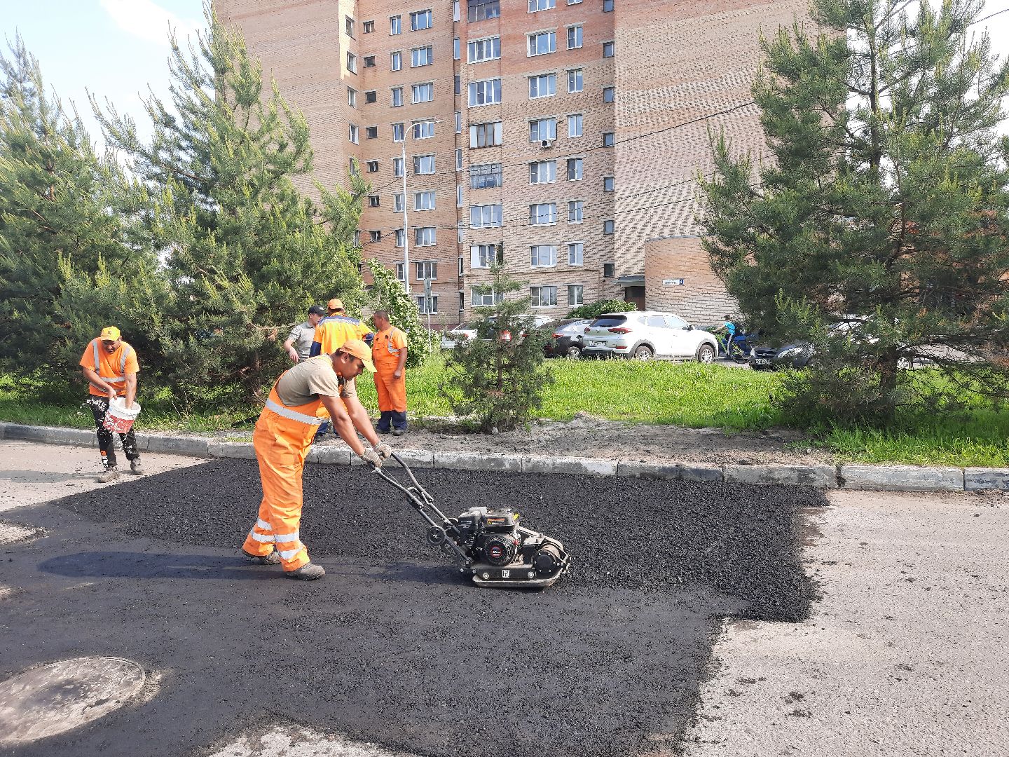 Шатура, заделали яму, Строителей 4