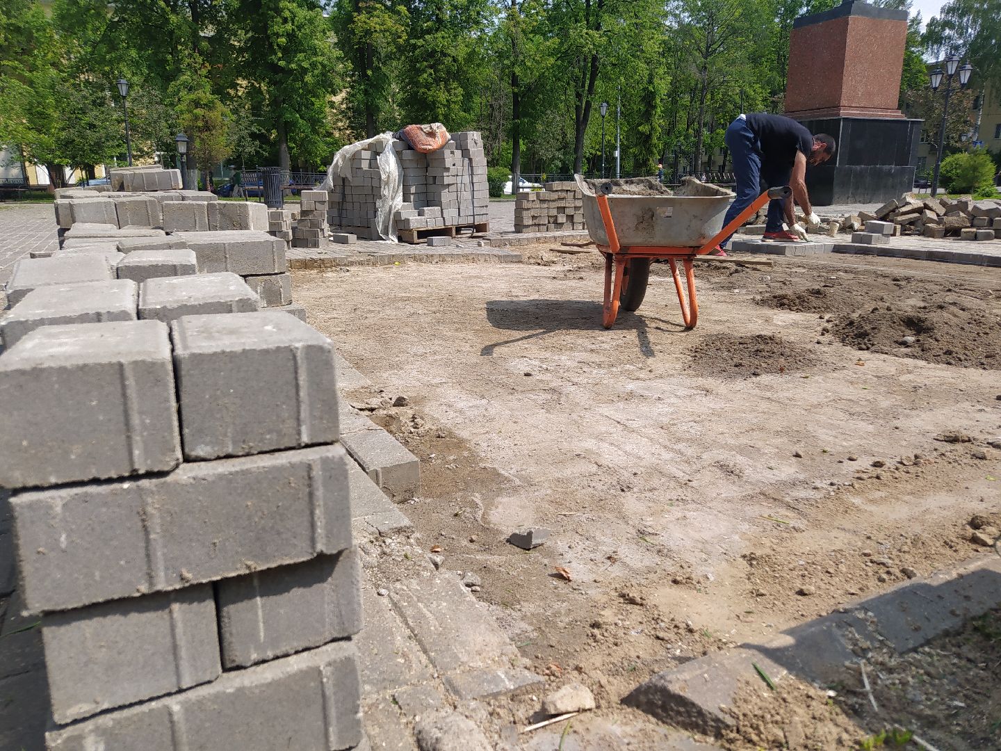 Брусчатка, замена, памятник, площадь