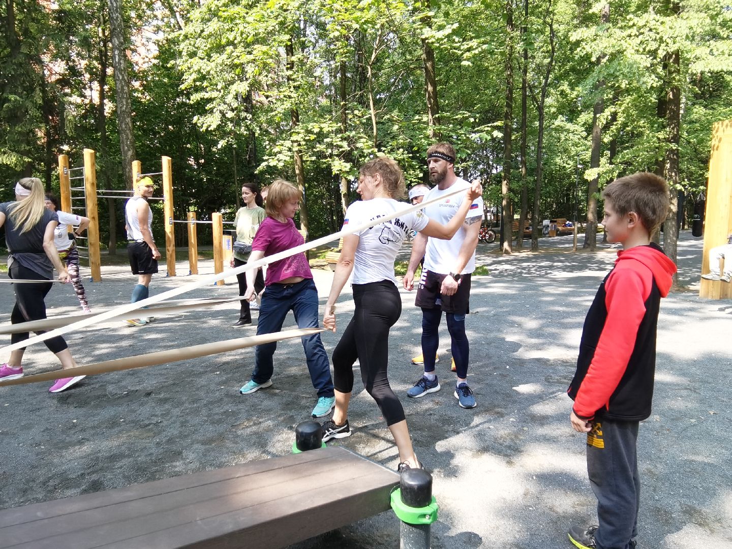 Балашиха, Ольгинский лесопарк, микрорайон Новое Павлино, Троянцы, спорт, патриотизм, пробежки, йога, тренировки в Ольгинском лесопарке
