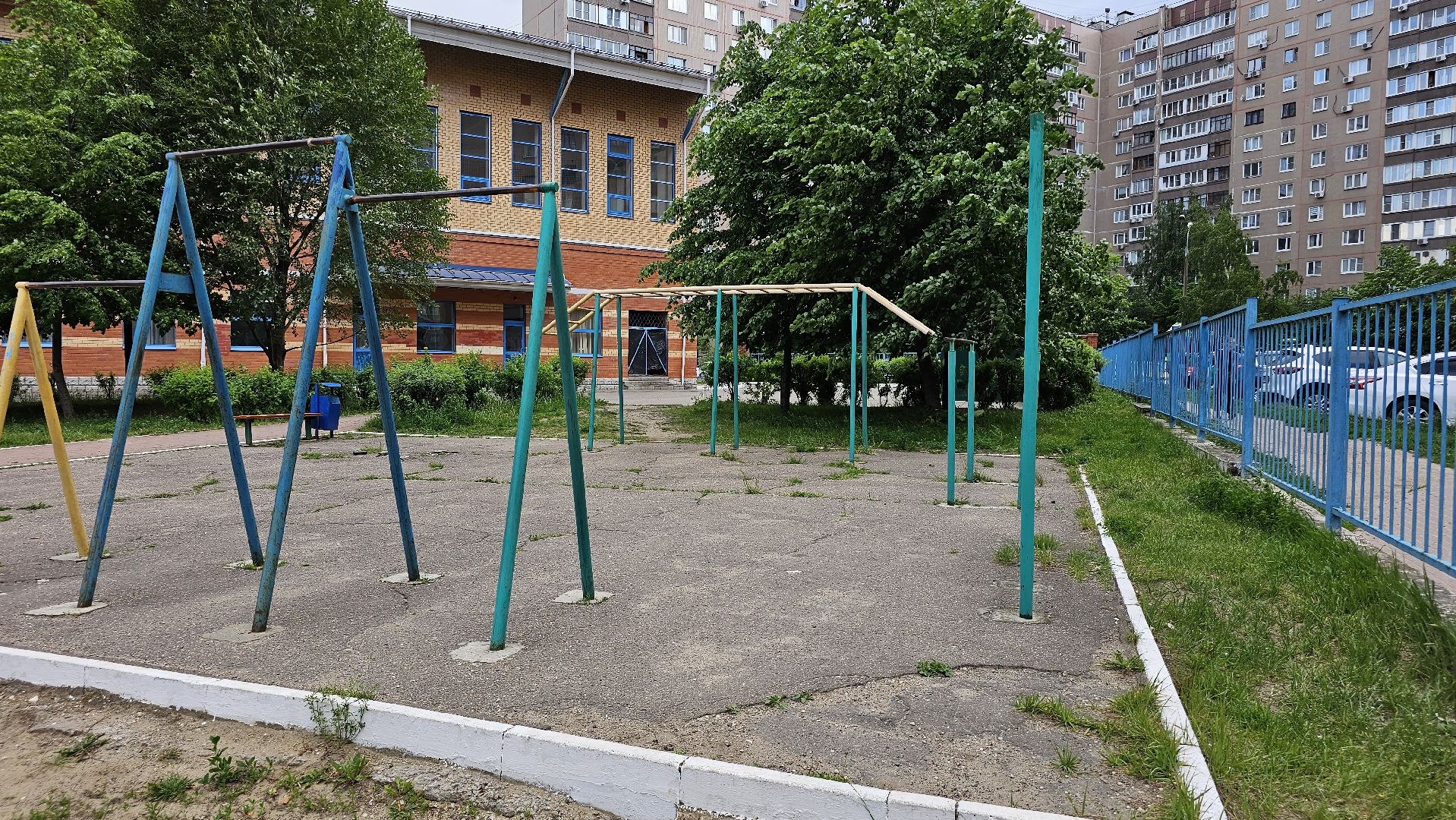 Открытый стадион, школы, региональный проект, Дзержинский