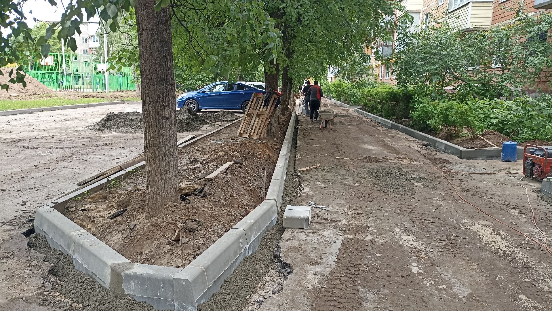 Серпухов, Подмосковье, благоустройство, бордюры, парковки, детскиеплощадки