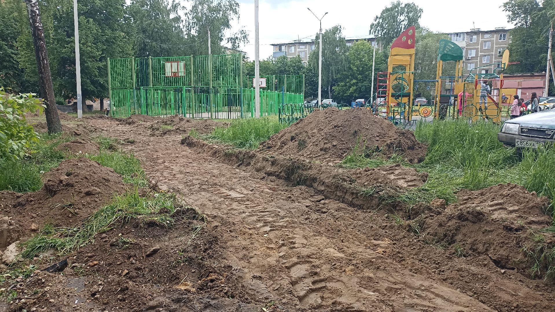 Серпухов, Подмосковье, благоустройство, бордюры, парковки, детскиеплощадки