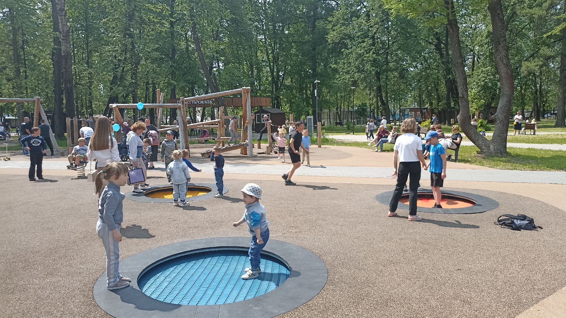 Серпухов, Подмосковье, дети, парк, лето, батуты
