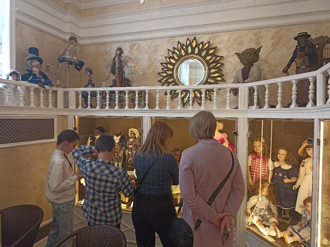 Серпухов, экономика, торги, куклы, мороженое