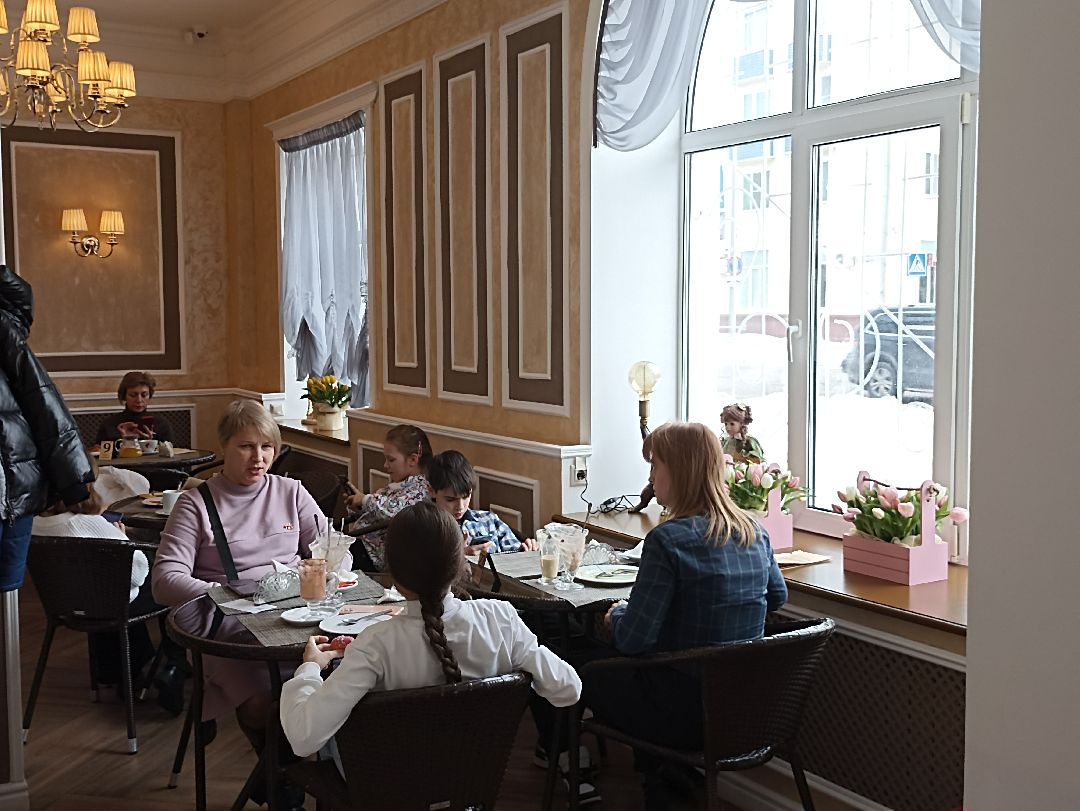 Серпухов, экономика, торги, куклы, мороженое