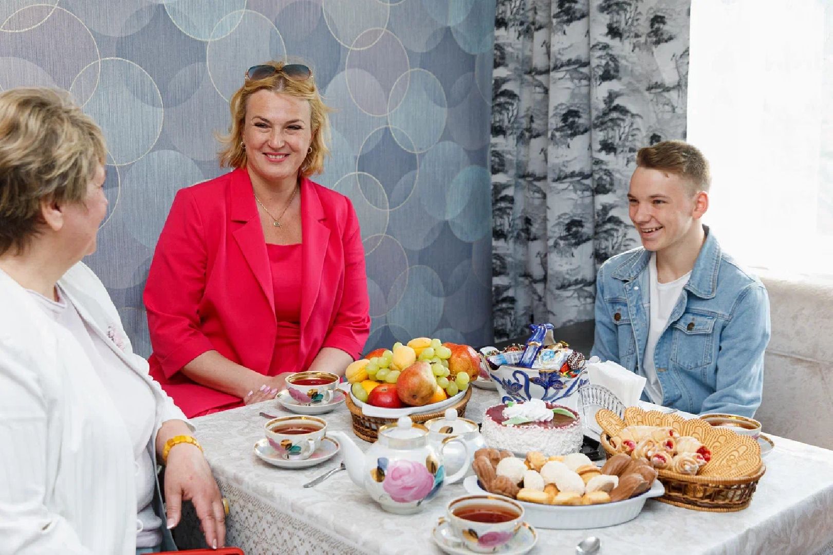 Соцподдержка, жилищные сертификаты, Заголовацкий, дети-сироты, губернатор