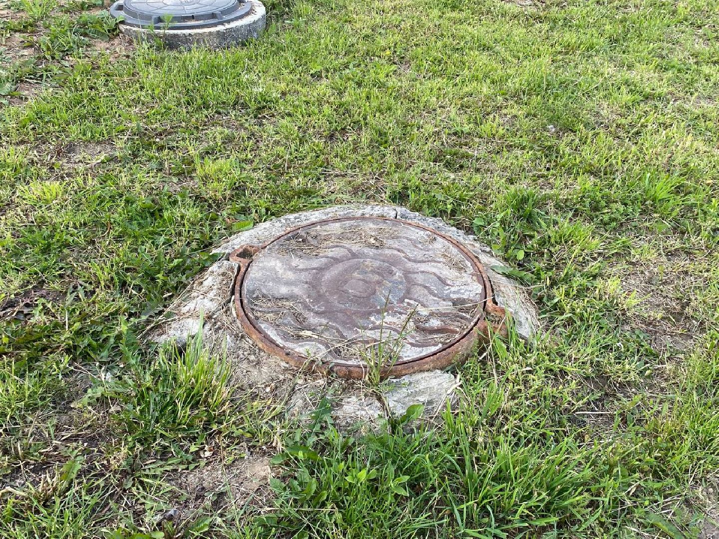 Химки, люки, водоканал