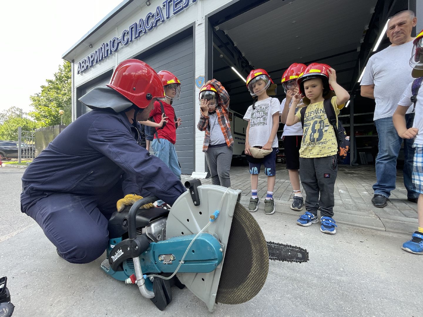 Школьники, каникулы, лагерь, экскурсия, спасатели, безопасный город, 112,