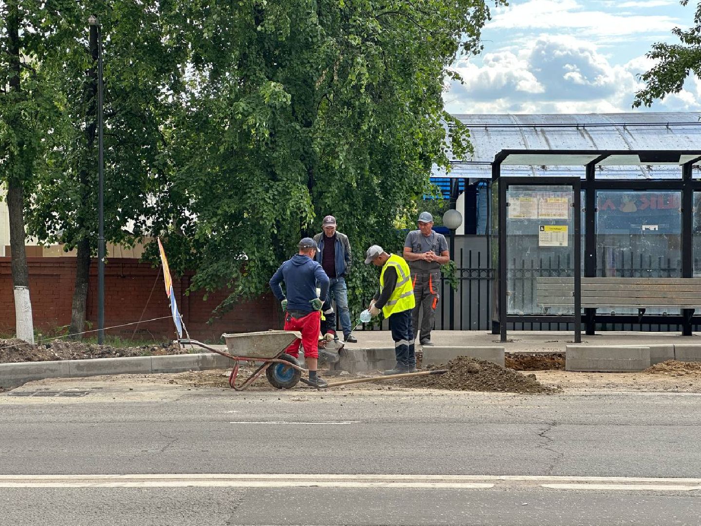 Реутов, дороги, ремонт, асфальт, бордюрный камень