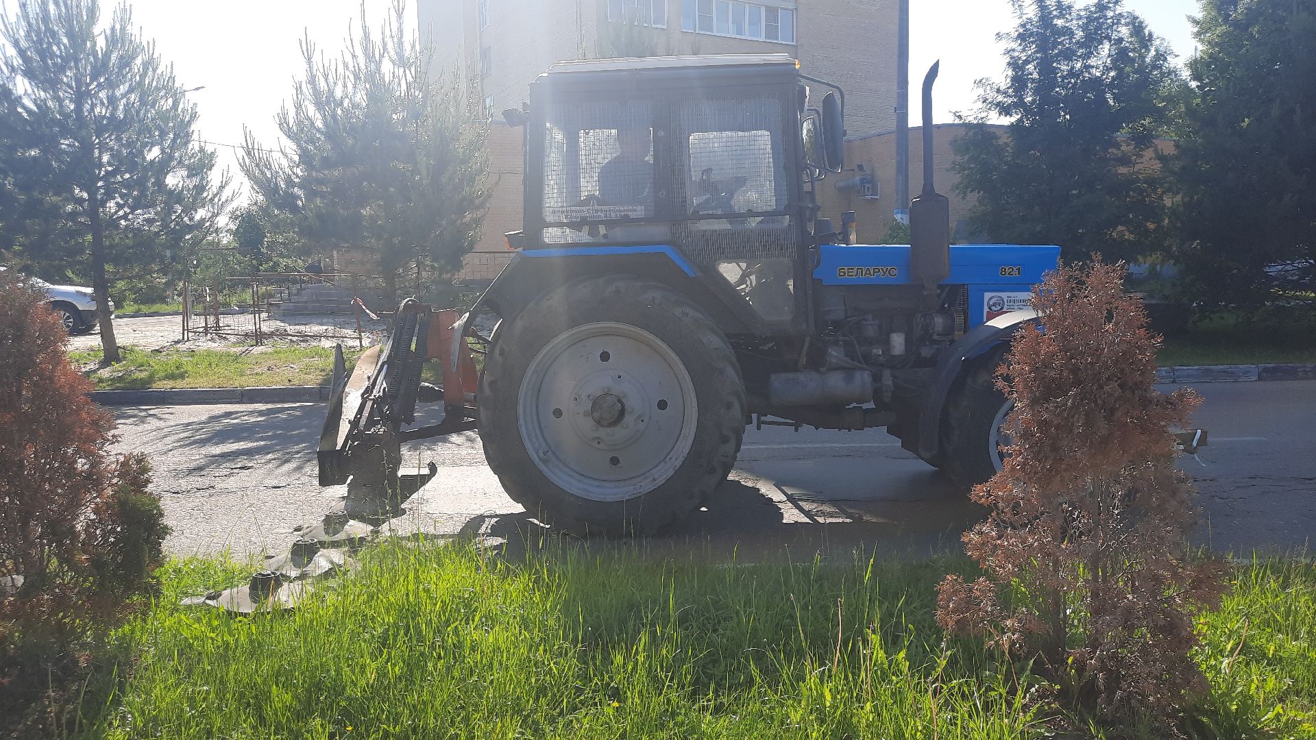 Шатура, Тяжёлая техника, покос травы