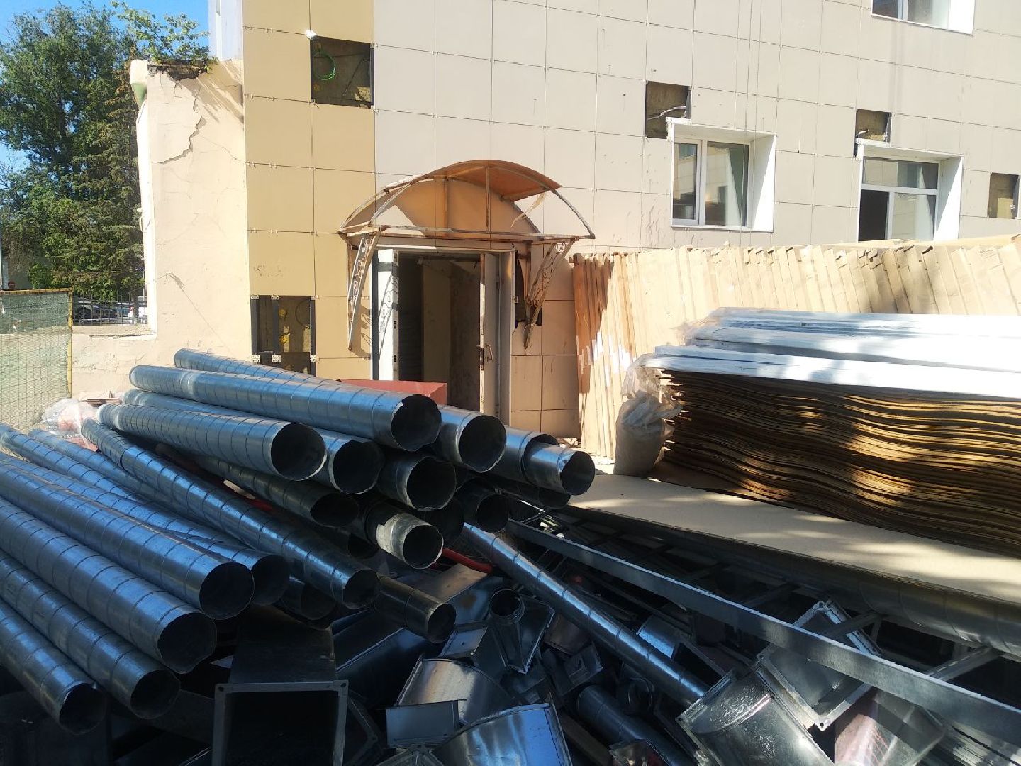 Дмитровская областная больница, Взрослая поликлиника, Минздрав МО