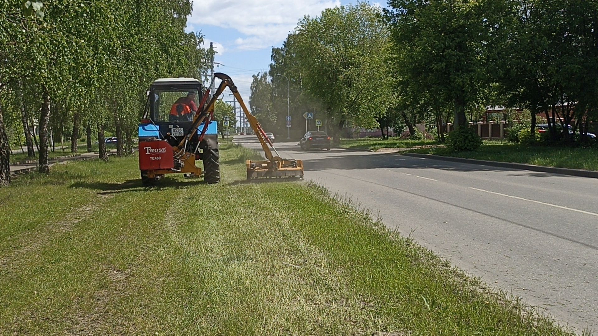Серпухов, Подмосковье, благоустройство, покос травы, газон