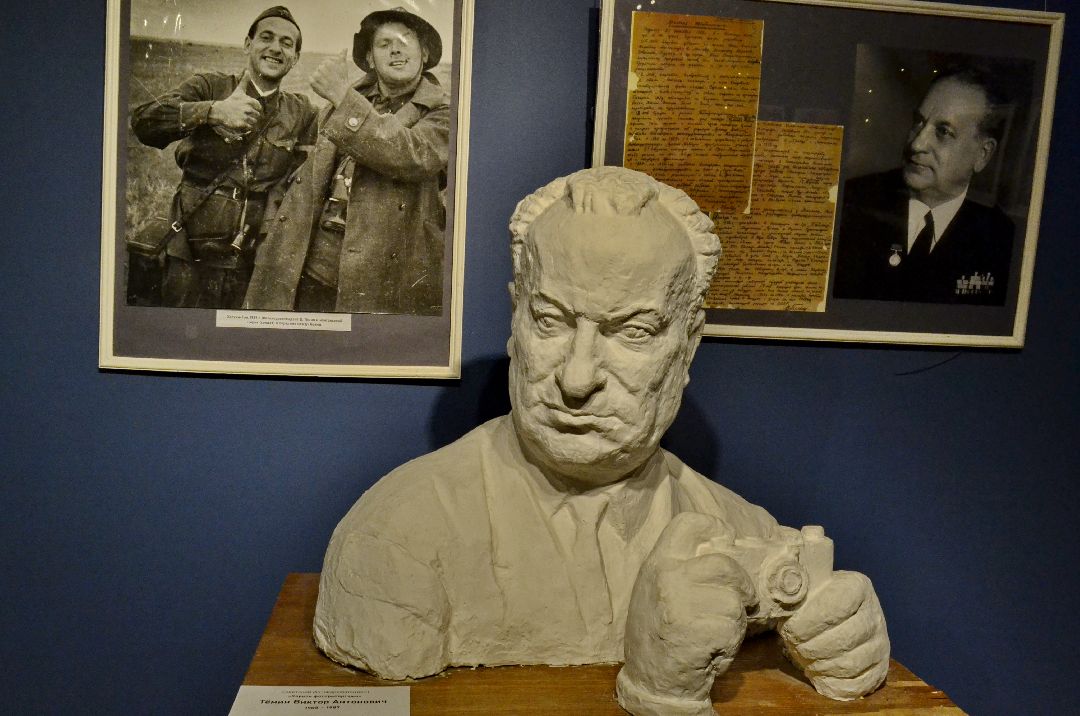 Балашиха, фото, музеи, выставки, Виктор Тёмин, Парад Победы, Знамя Победы над Рейхстагом в Берлине, фотокорреспондент