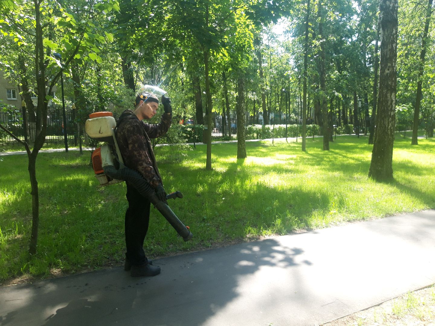 помощь людям, доброе дело,