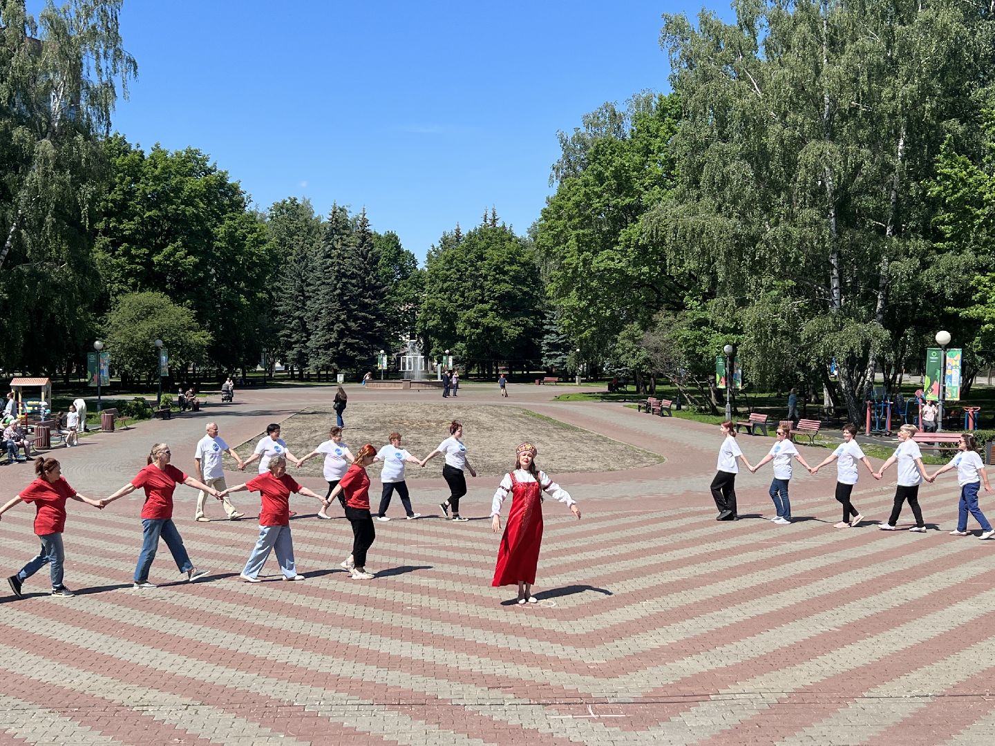 Химки, флешмоб, сквер Юбилейный, День России