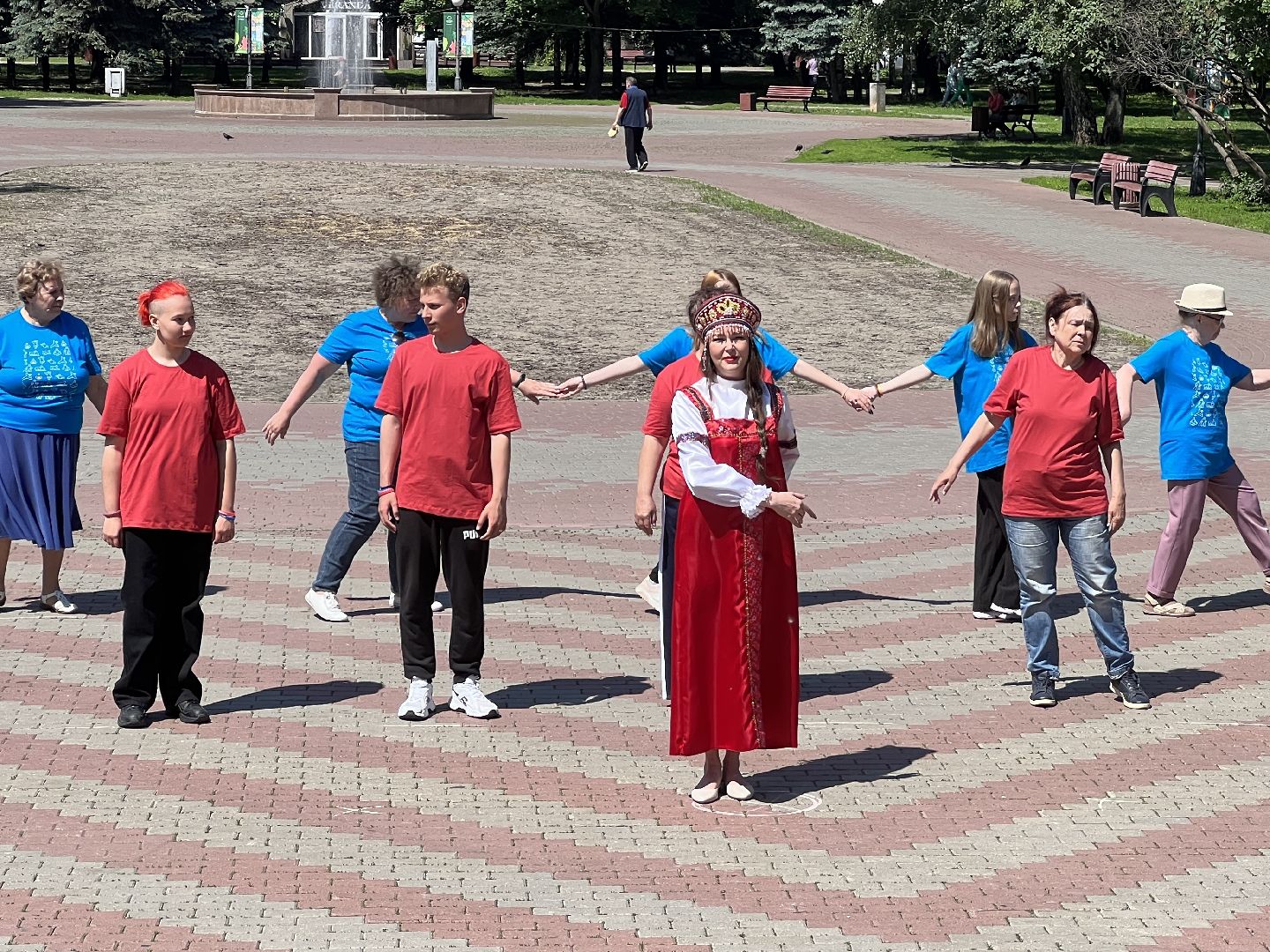 Химки, флешмоб, сквер Юбилейный, День России