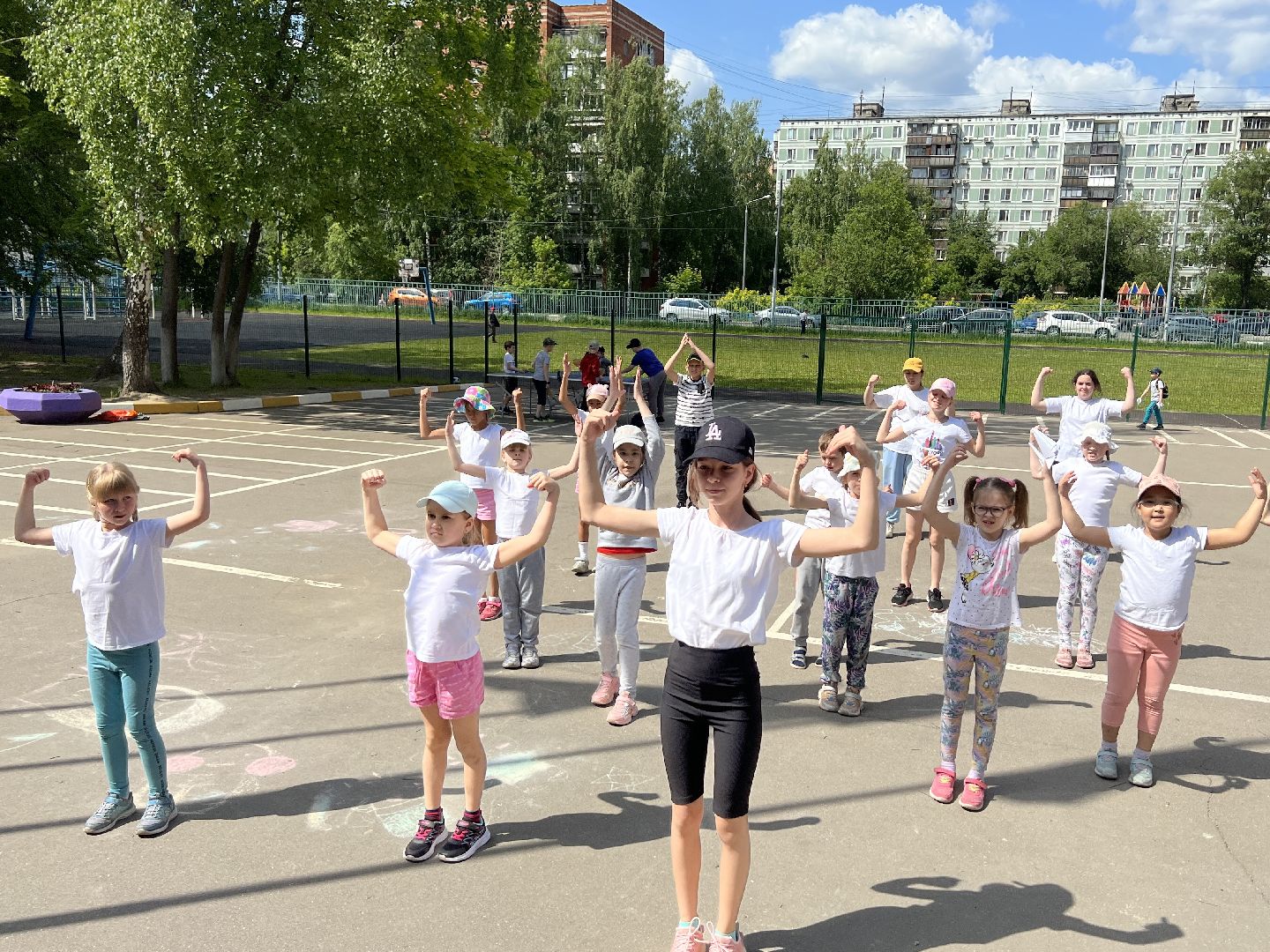 Химки, дети, школьный лагерь