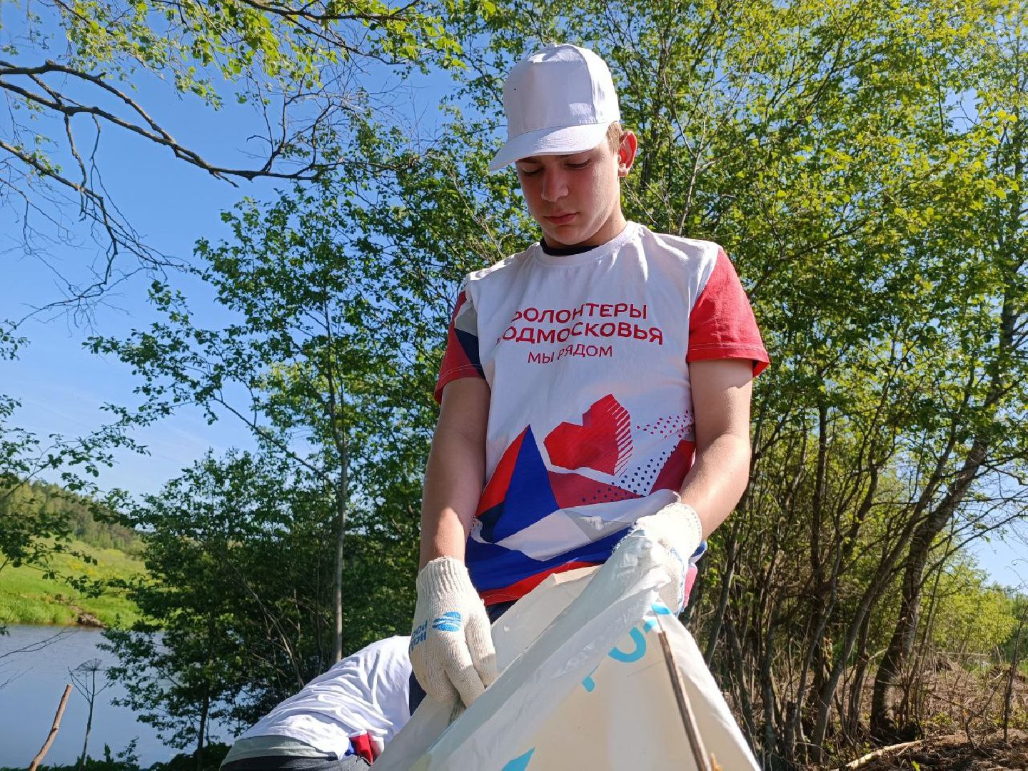 Можайск, Можайский городской округ, Подмосковье, акция, вода России, экология, уборка территории, жители, волонтёры, юнармия, экологический марафон