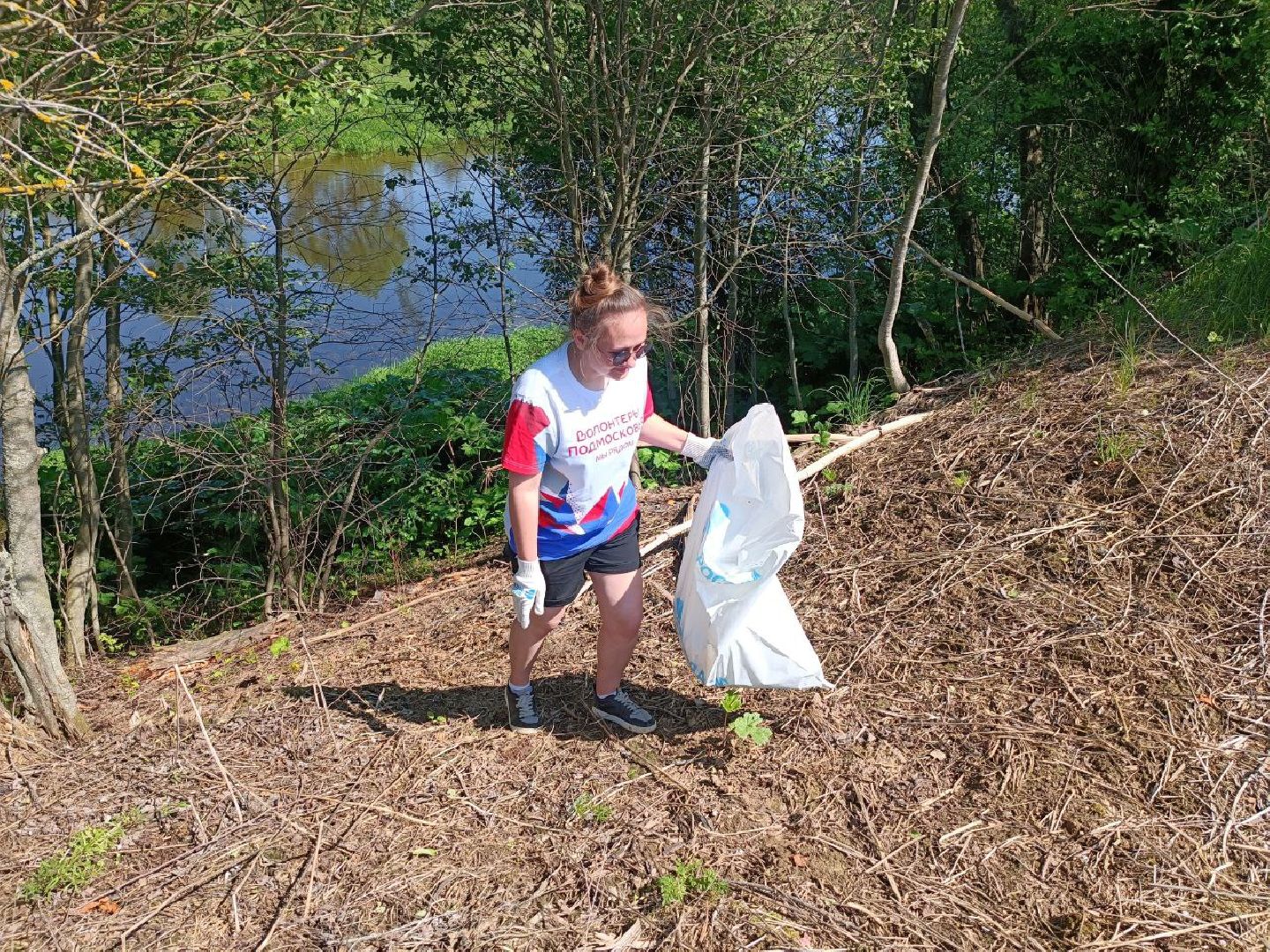 Можайск, Можайский городской округ, Подмосковье, акция, вода России, экология, уборка территории, жители, волонтёры, юнармия, экологический марафон