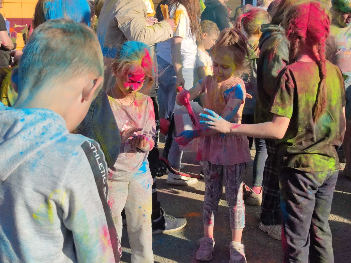 Фестиваль красок, парк, Дубна