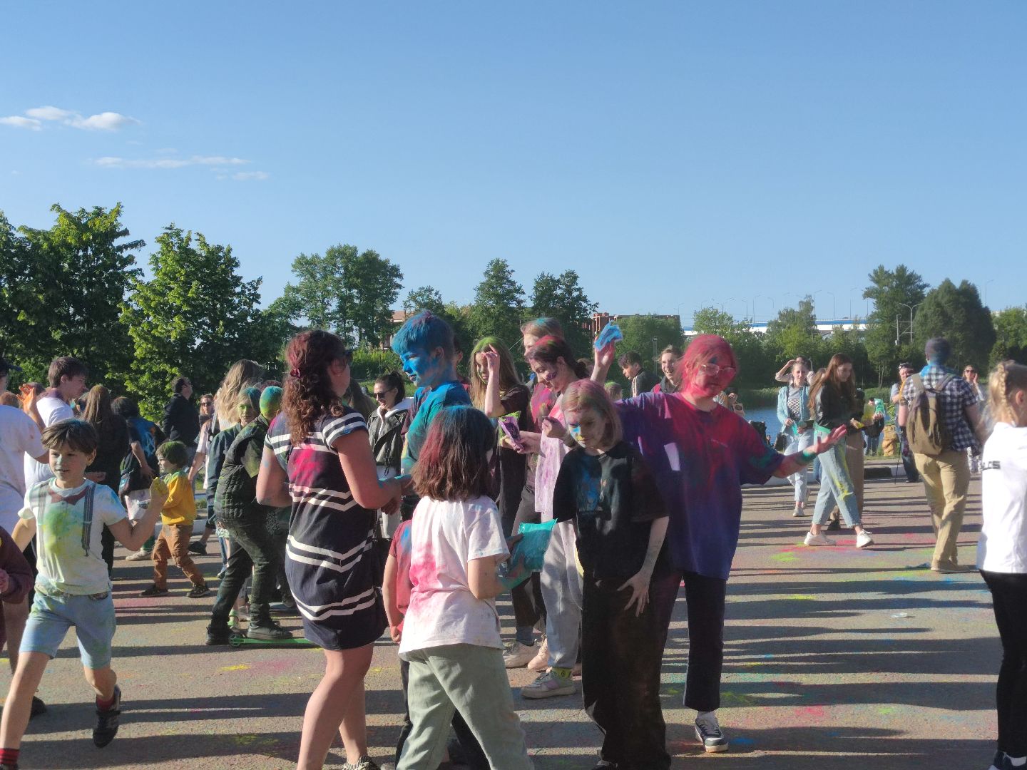 Фестиваль красок, парк, Дубна