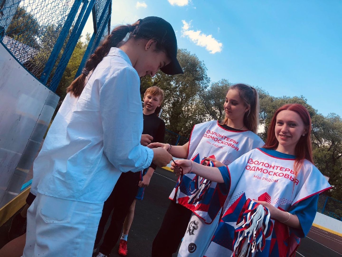 Домодедово, День России, Российский триколор, акция, ленточка