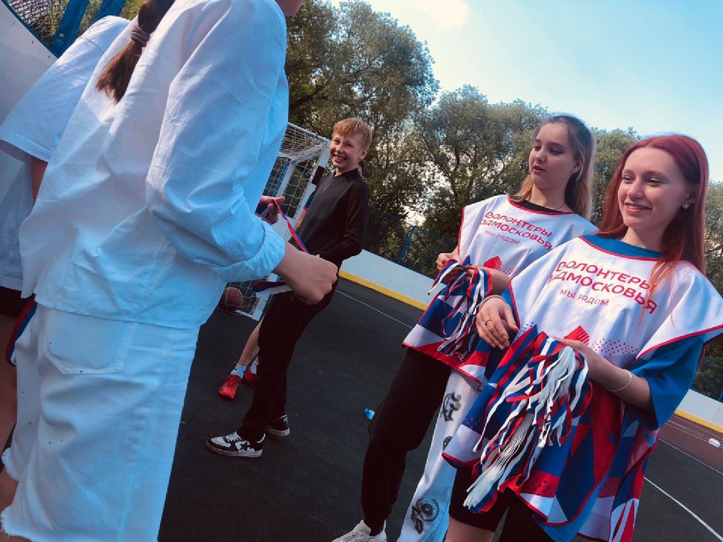 Домодедово, День России, Российский триколор, акция, ленточка